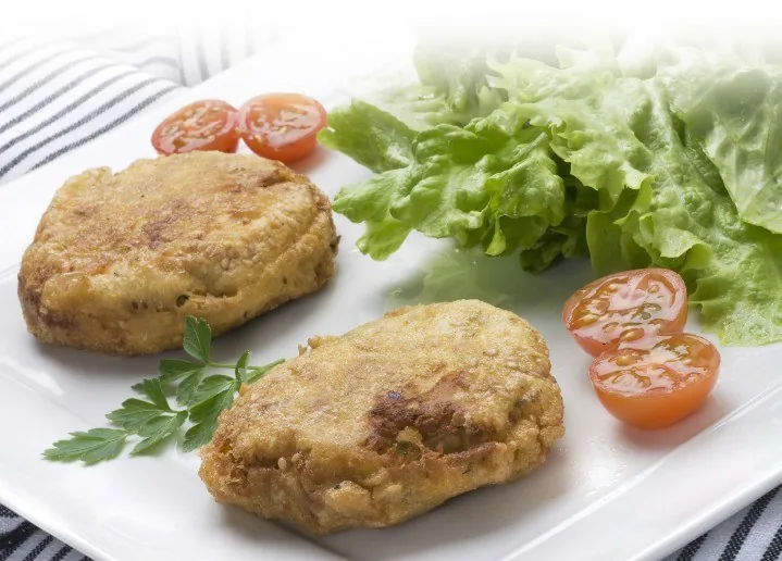 HAMBURGUESAS DE GARBANZO CON ENSALADA