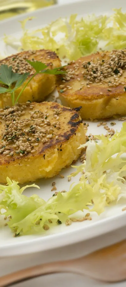 HAMBURGUESAS DE GARBANZOS Y POLENTA