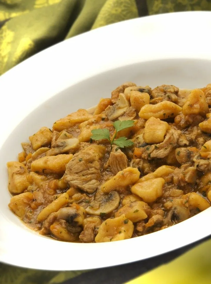 ÑOQUIS DE CALABAZA CON RAGÚ