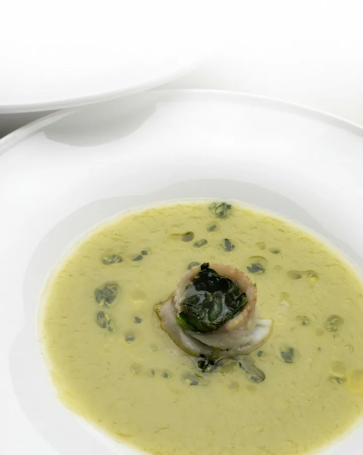 CREMA DE VERDURAS CON POPIETAS DE GALLO