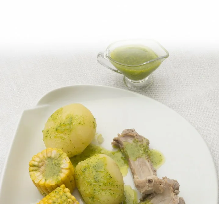 PAPAS CON COSTILLA Y PIÑA