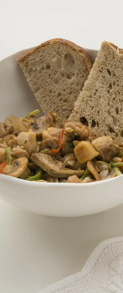 SALTEADO DE POLLO Y VERDURAS