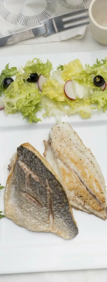 DORADA A LA PLANCHA CON SALSA TÁRTARA