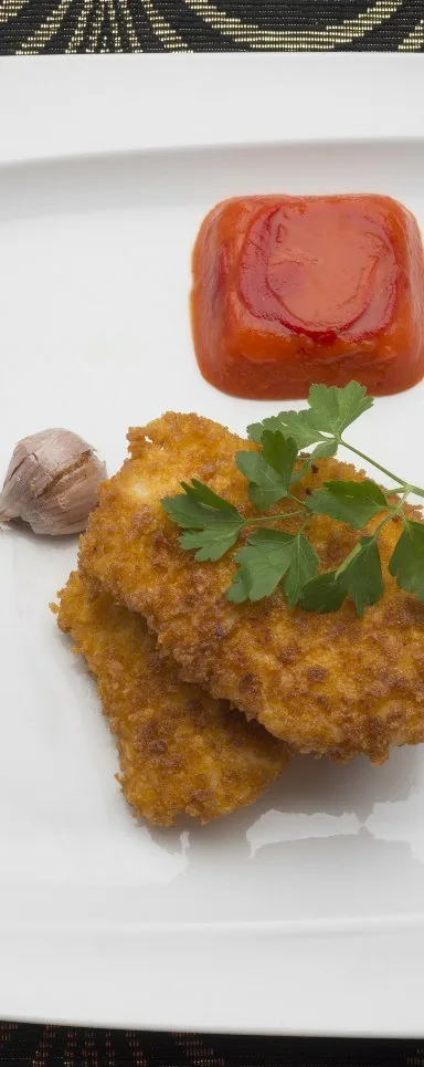 LOCHA REBOZADA CON GELATINA DE PIMIENTO