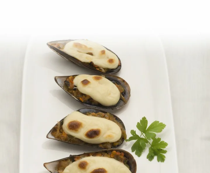 MEJILLONES GRATINADOS