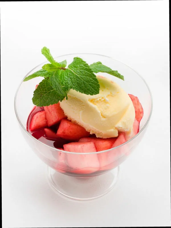 MACEDONIA AL HIBISCO CON HELADO
